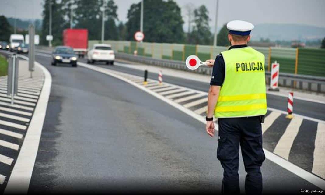 Policjanci z Żor i Rybnika promują bezpieczeństwo w bankowości dla seniorów