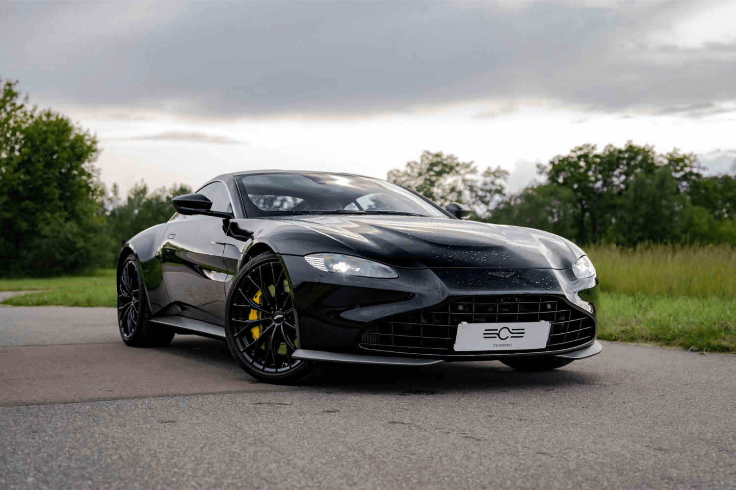 Najlepsza wypożyczalnia samochodów sportowych