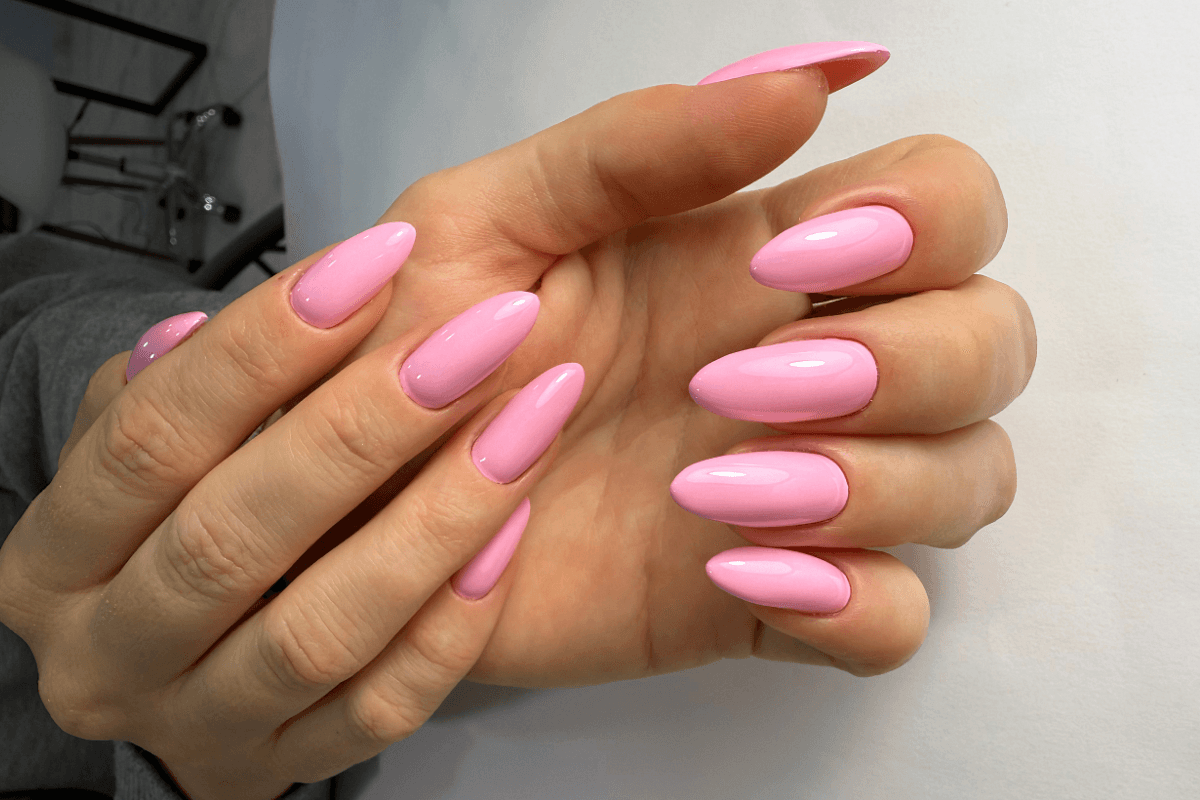 Jakie zalety ma żelowy manicure? Odkryj atuty żelowych stylizacji!